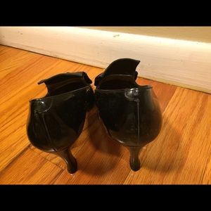 Brenda Zaro design Size 7